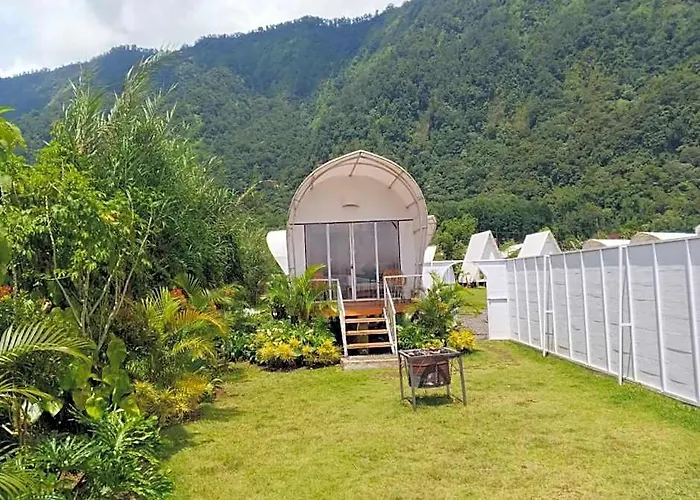 Campo de lujo The Dewi Bedugul 4*
